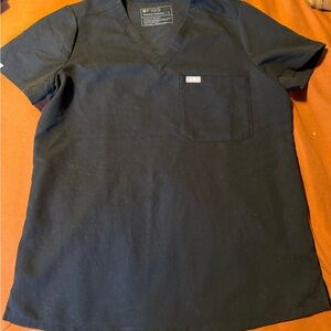 FIGS Catarina One- Pocket Scrub Top